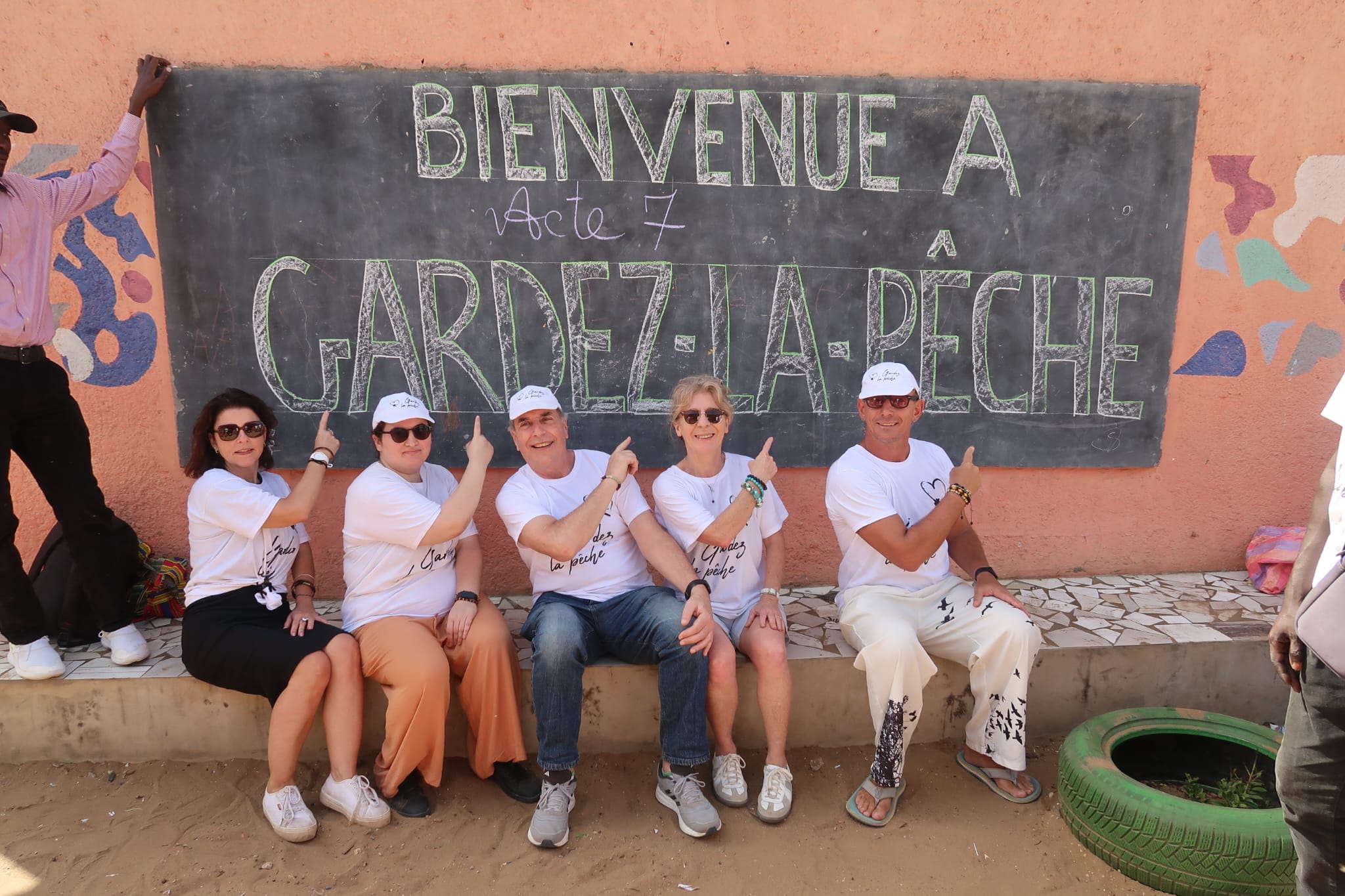 Distribution scolaire École 3 Yoff - Acte 7