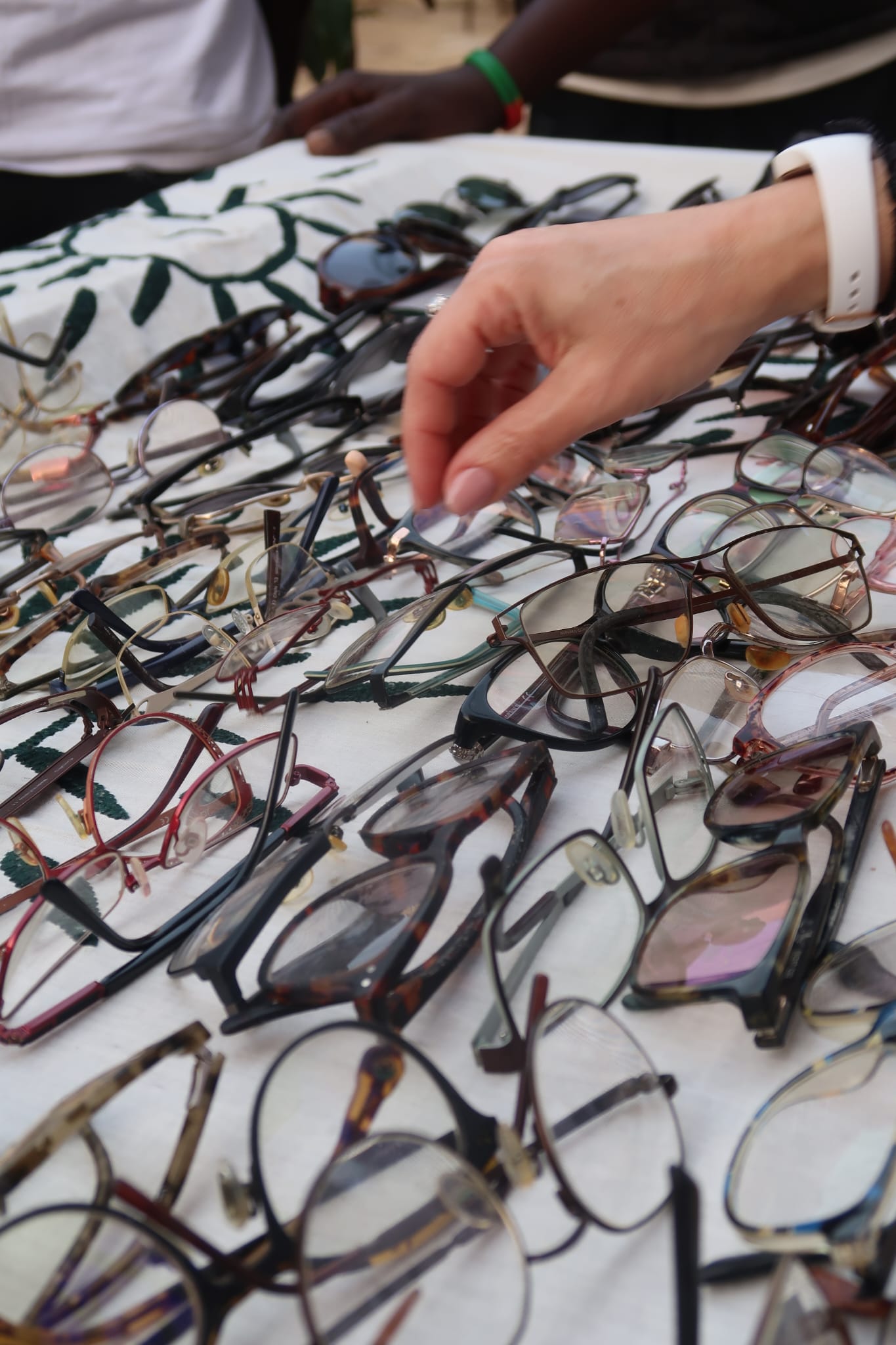 Choix des lunettes - Acte 7 - Yoff